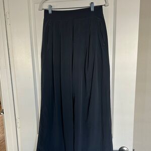 Athleta Gray lightweight Fabric Pants